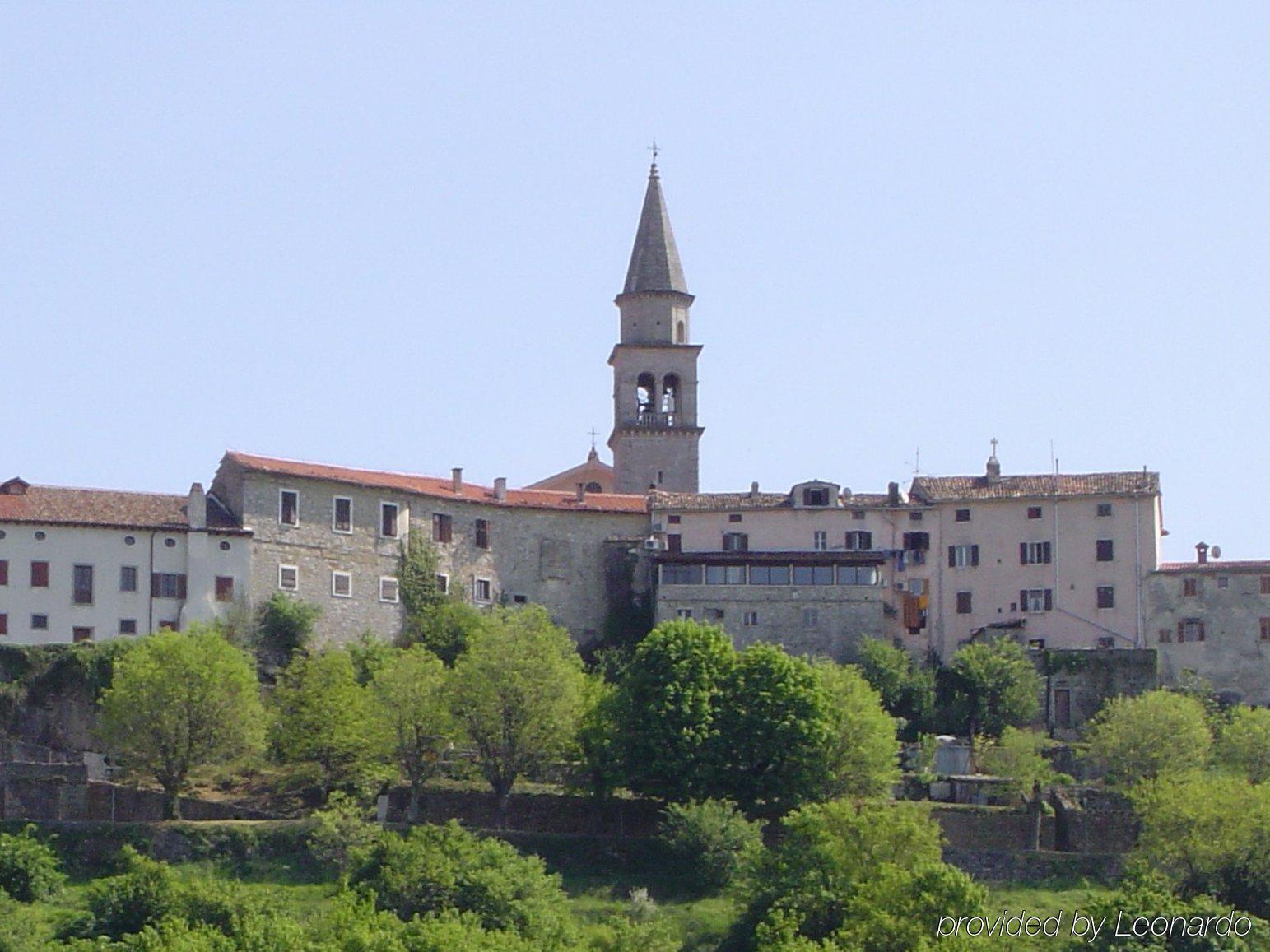 Hotel Fontana Buzet Εξωτερικό φωτογραφία