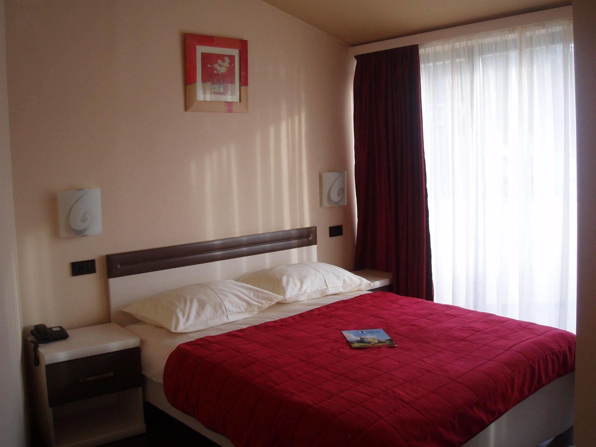 Hotel Fontana Buzet Εξωτερικό φωτογραφία
